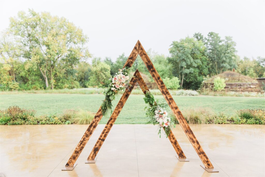 Triangle arch for wedding ceremony